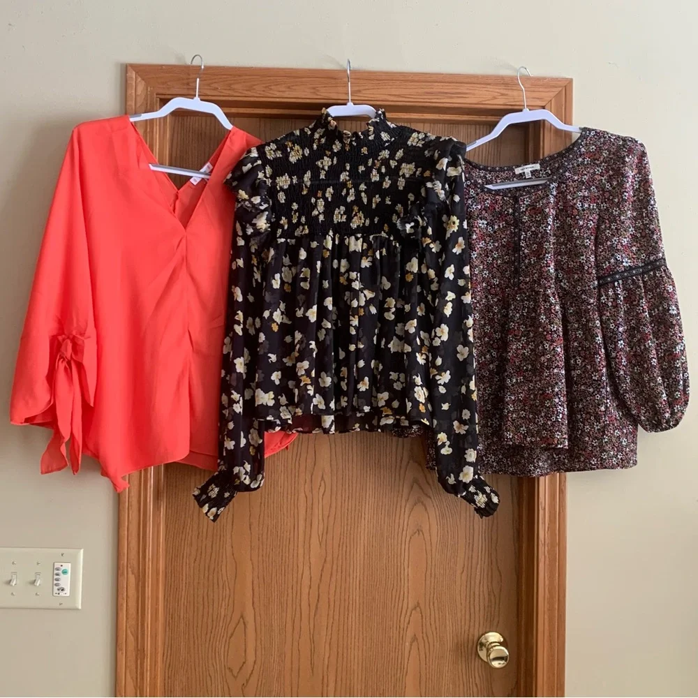 Floral and Solid Women's Blouse Set (3) - Picture 1 of 4